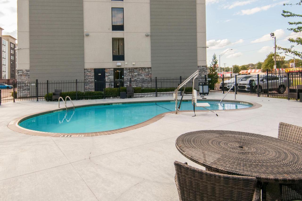 Holiday Inn Express & Suites Jackson Downtown - Coliseum By Ihg Экстерьер фото